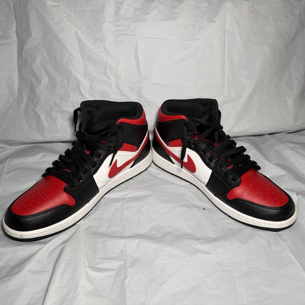 Jordan 1 Mid Bred Toe 554724-079 Men’s 11.5 Classic Black/Red/White - Picture 6 of 8